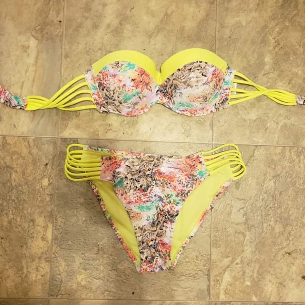 Womens swim suit